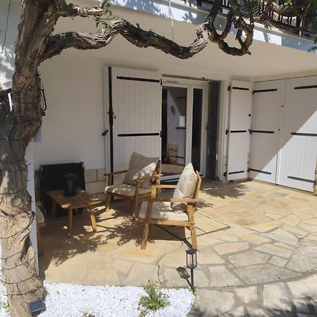 Ferienwohnung Au 9Eme Art La Rochefoucauld Exterior foto